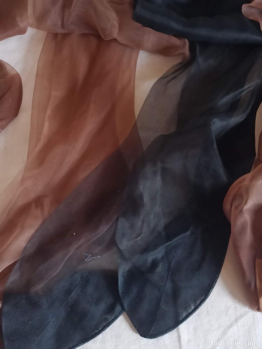 Antig&uuml;edades: Lote medias de nylon - Foto 3