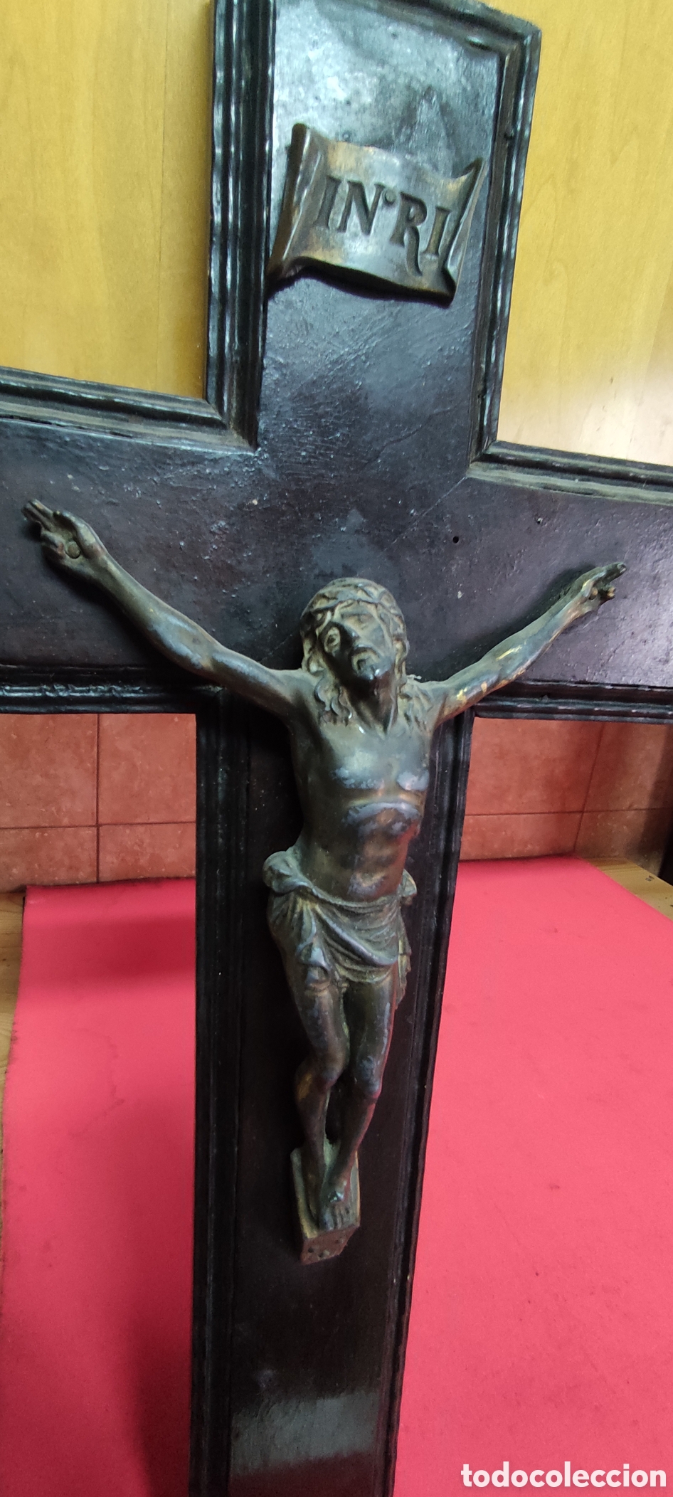 Antig&uuml;edades: Antiguo crucifijo madera y bronce - Foto 3