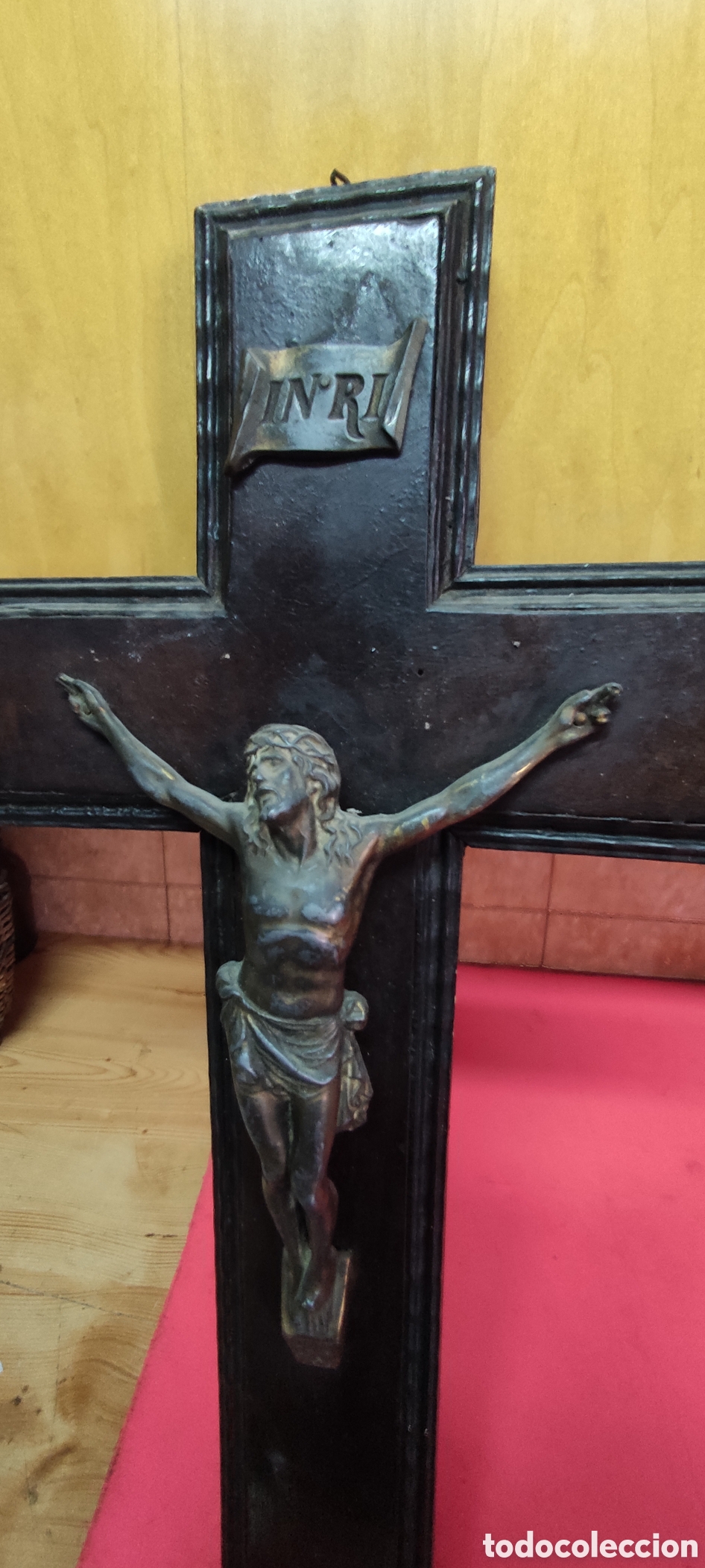 Antig&uuml;edades: Antiguo crucifijo madera y bronce - Foto 4
