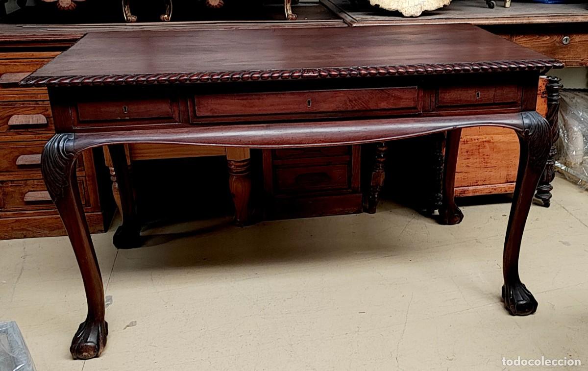 Antig&uuml;edades: Mesa escritorio estilo chipendale en madera de nogal - Foto 1