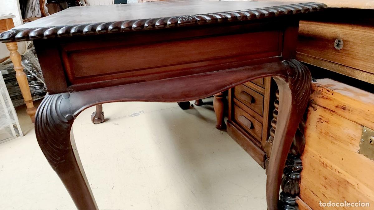 Antig&uuml;edades: Mesa escritorio estilo chipendale en madera de nogal - Foto 6
