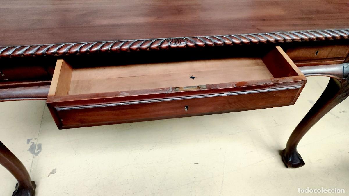 Antig&uuml;edades: Mesa escritorio estilo chipendale en madera de nogal - Foto 10