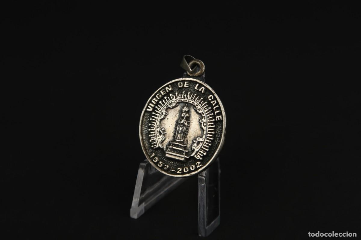 Antig&uuml;edades: Antigua Medalla Religiosa de Plata - Foto 1