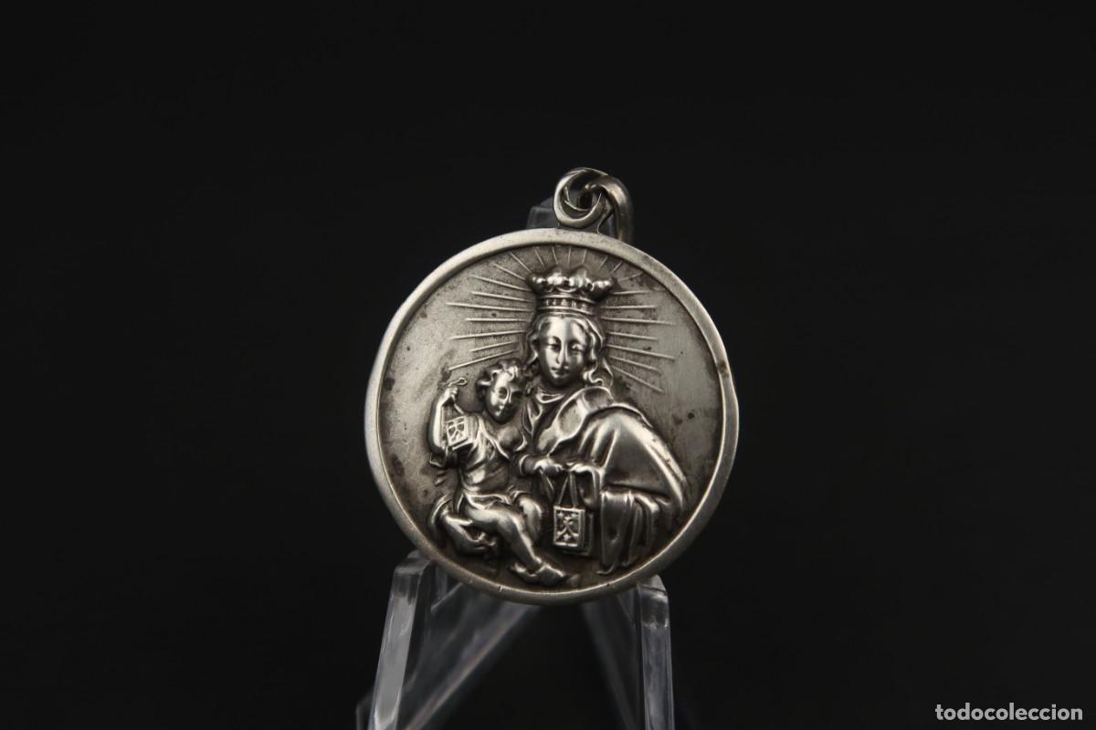 Antig&uuml;edades: Antigua Medalla Religiosa de Plata - Foto 2