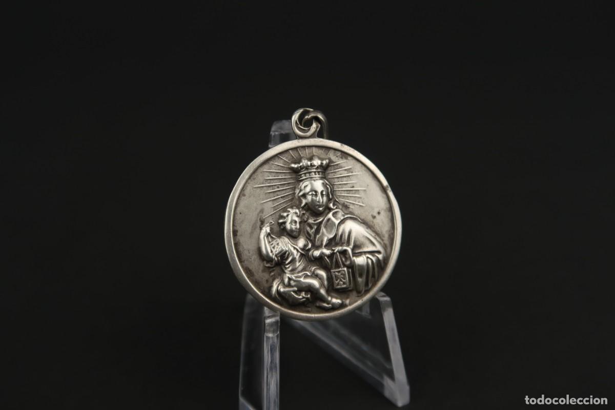 Antig&uuml;edades: Antigua Medalla Religiosa de Plata - Foto 4