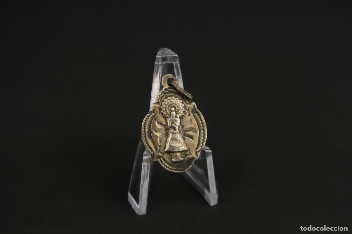 Antig&uuml;edades: Antigua Medalla Religiosa de Plata - Foto 3
