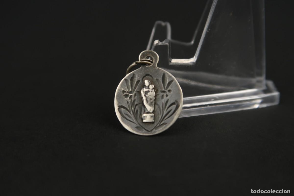 Antig&uuml;edades: Antigua Medalla Religiosa de Plata - Foto 3