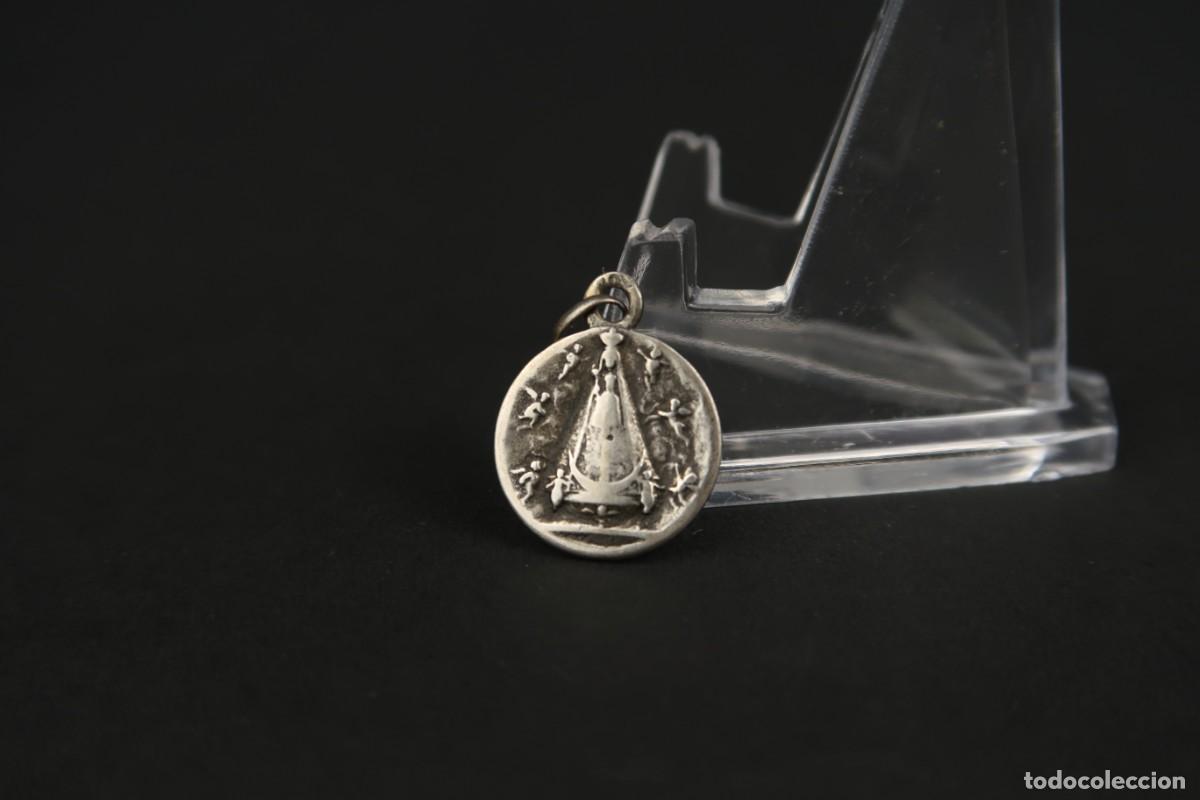 Antig&uuml;edades: Antigua Medalla Religiosa de Plata - Foto 1