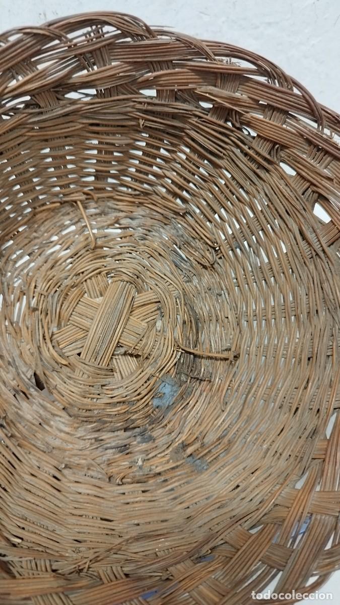 Antig&uuml;edades: Antiguo cesto de mimbre. - Foto 4