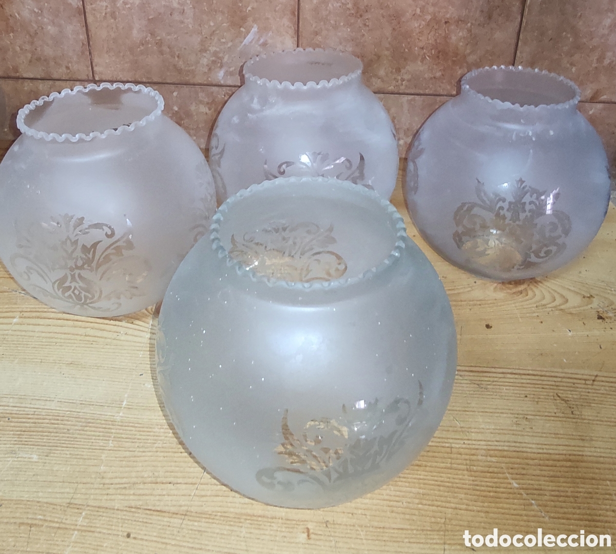Antig&uuml;edades: Conjunto de 4 tulipas / globos - Foto 1
