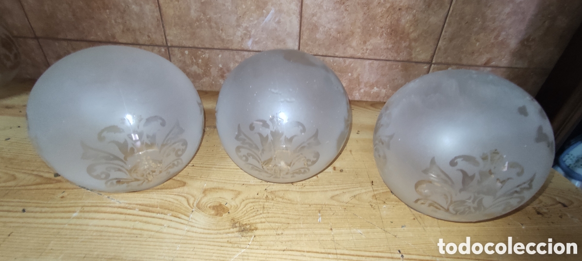 Antig&uuml;edades: Lote de 3 globos / tulipas - Foto 2