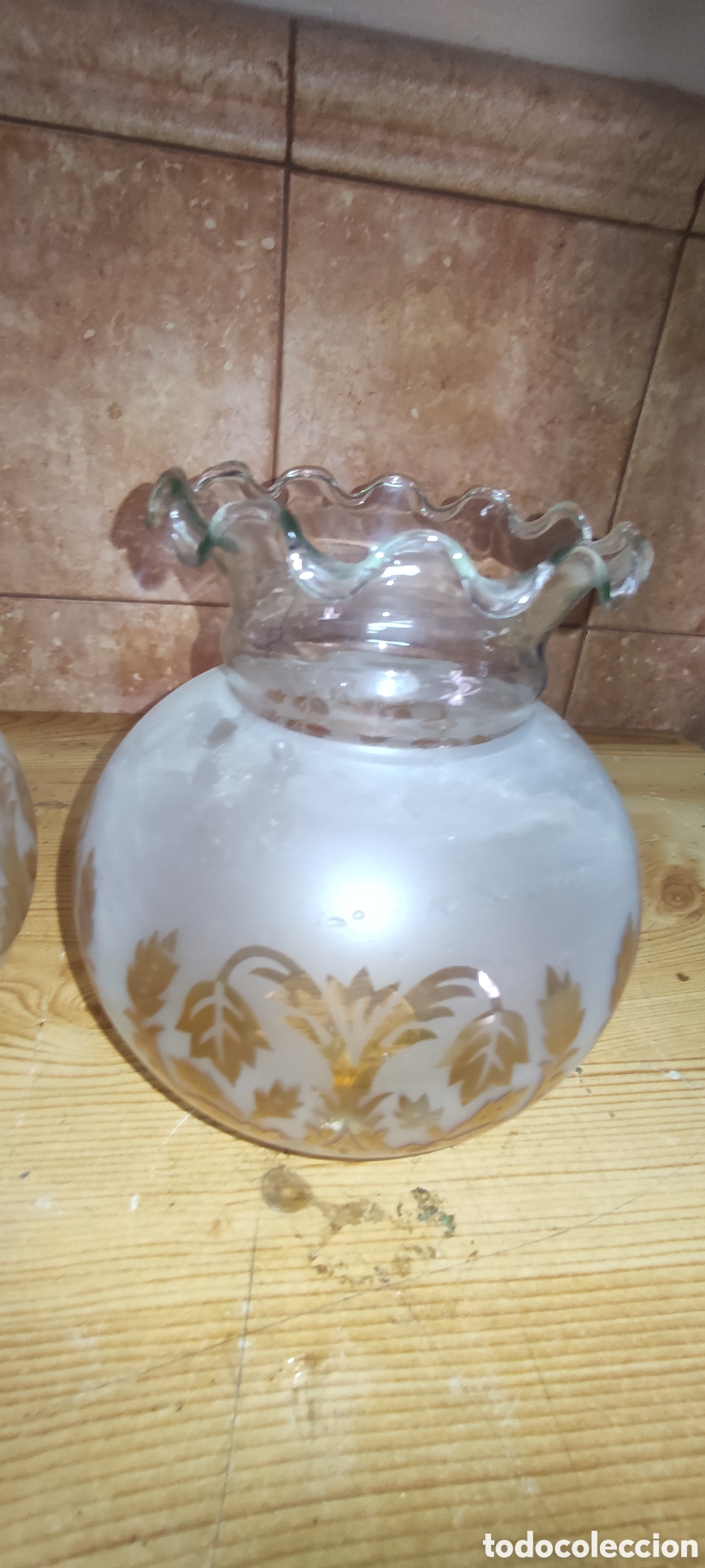 Antig&uuml;edades: Lote de dos tulipas lampara - Foto 3