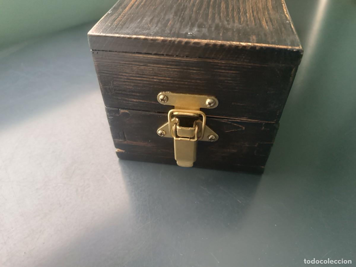 Antig&uuml;edades: Caja de madera antigua. - Foto 7