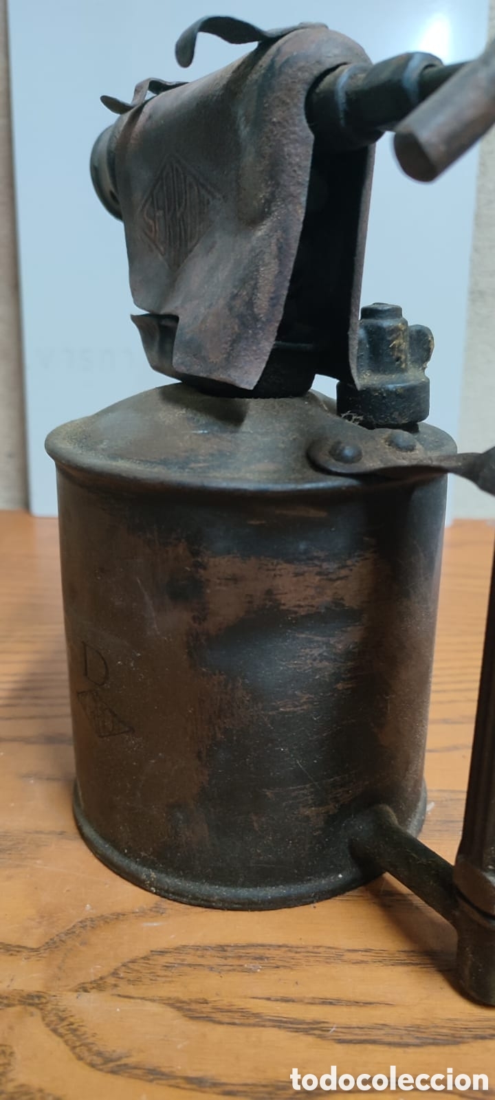 Antig&uuml;edades: Antiguo soplete de lat&oacute;n marca Serrot modelo D. - Foto 3