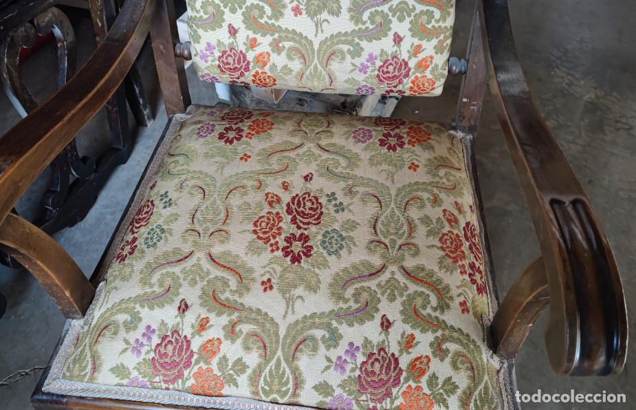 Antig&uuml;edades: ANTIGUO SILLON DESCALZADOR - Foto 2