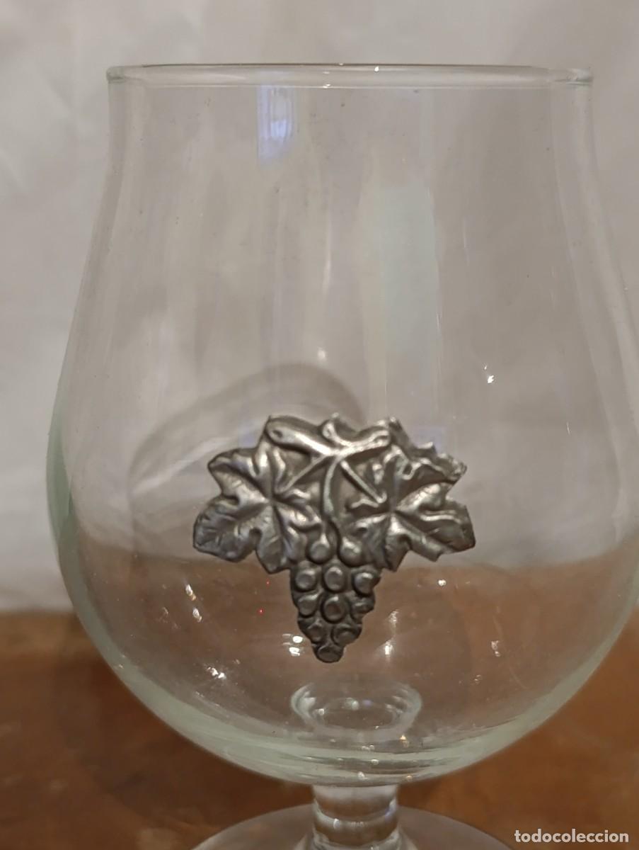 Antig&uuml;edades: Copa de vino con racimo de uvas de esta&ntilde;o - Foto 2