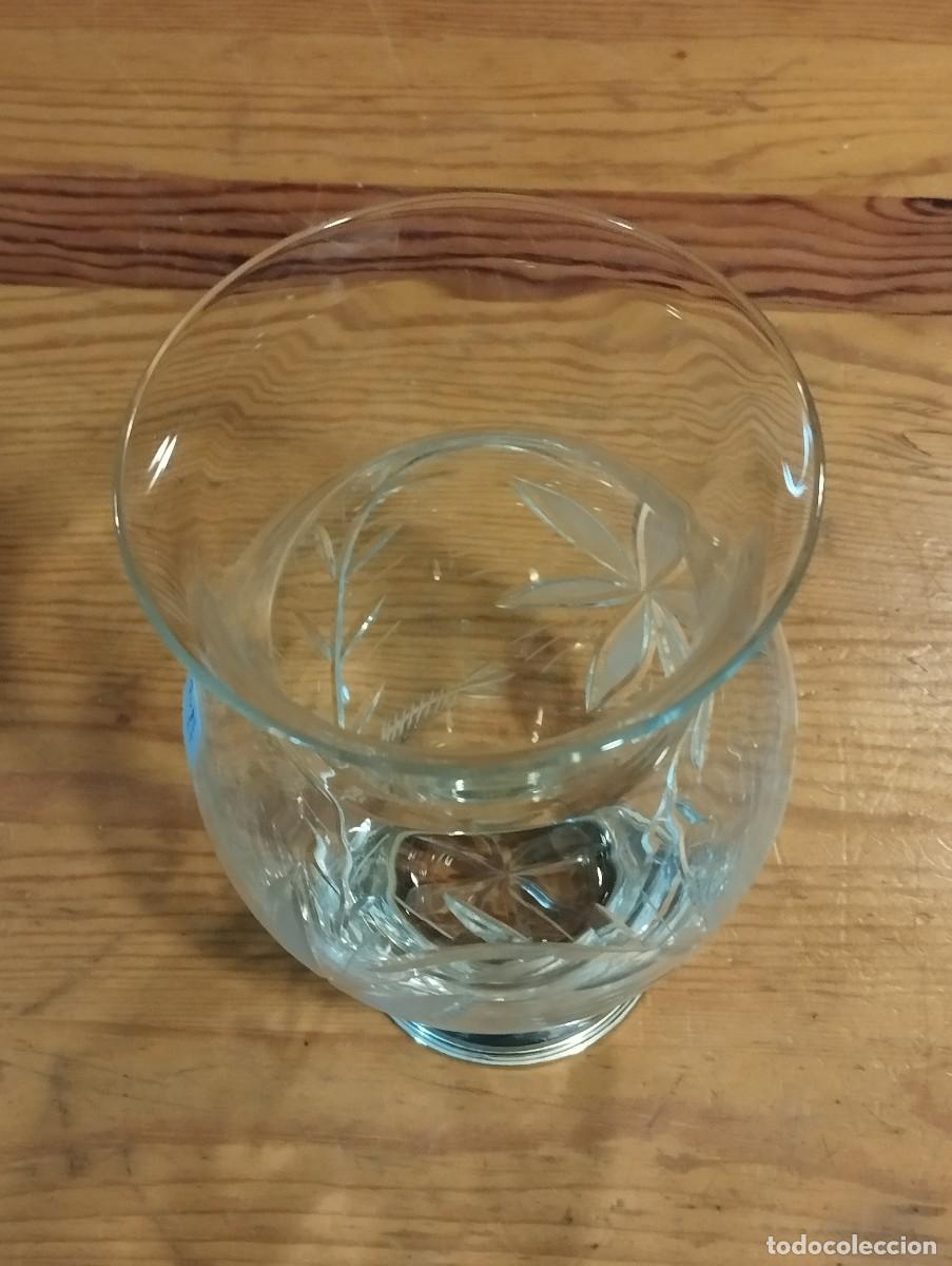 Antig&uuml;edades: JARR&Oacute;N DE CRISTAL TALLADO CON BASE DE PLATA. - Foto 6