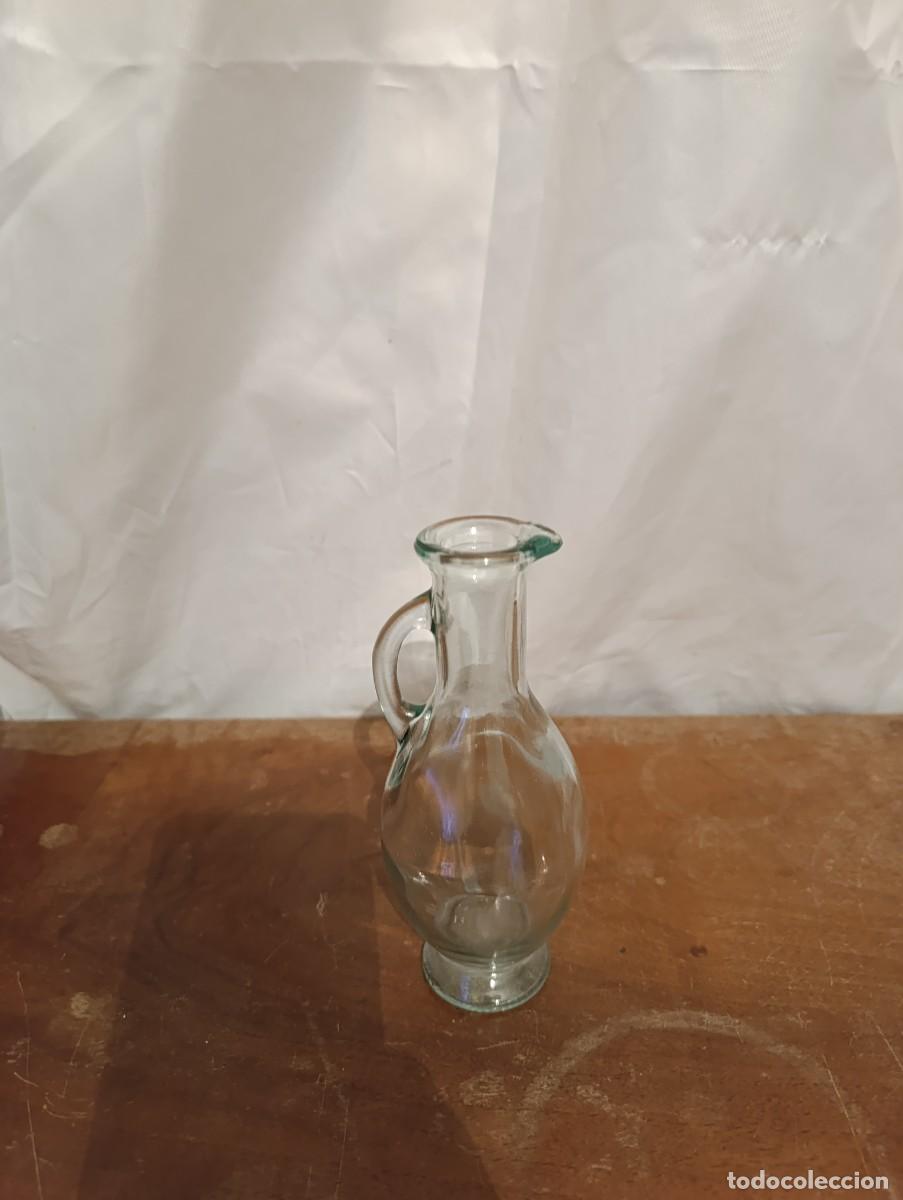 Antig&uuml;edades: Aceitera de cristal marca VE - Foto 4