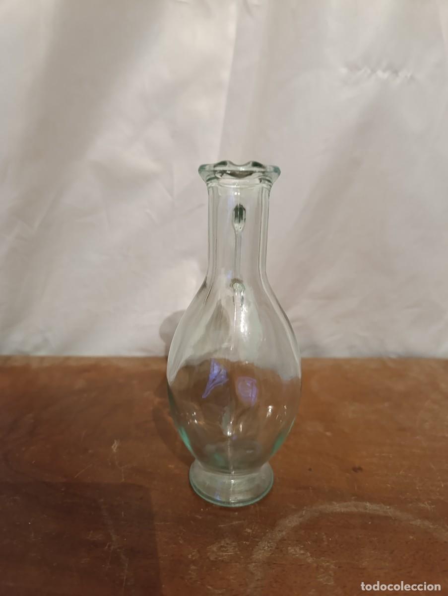 Antig&uuml;edades: Aceitera de cristal marca VE - Foto 3