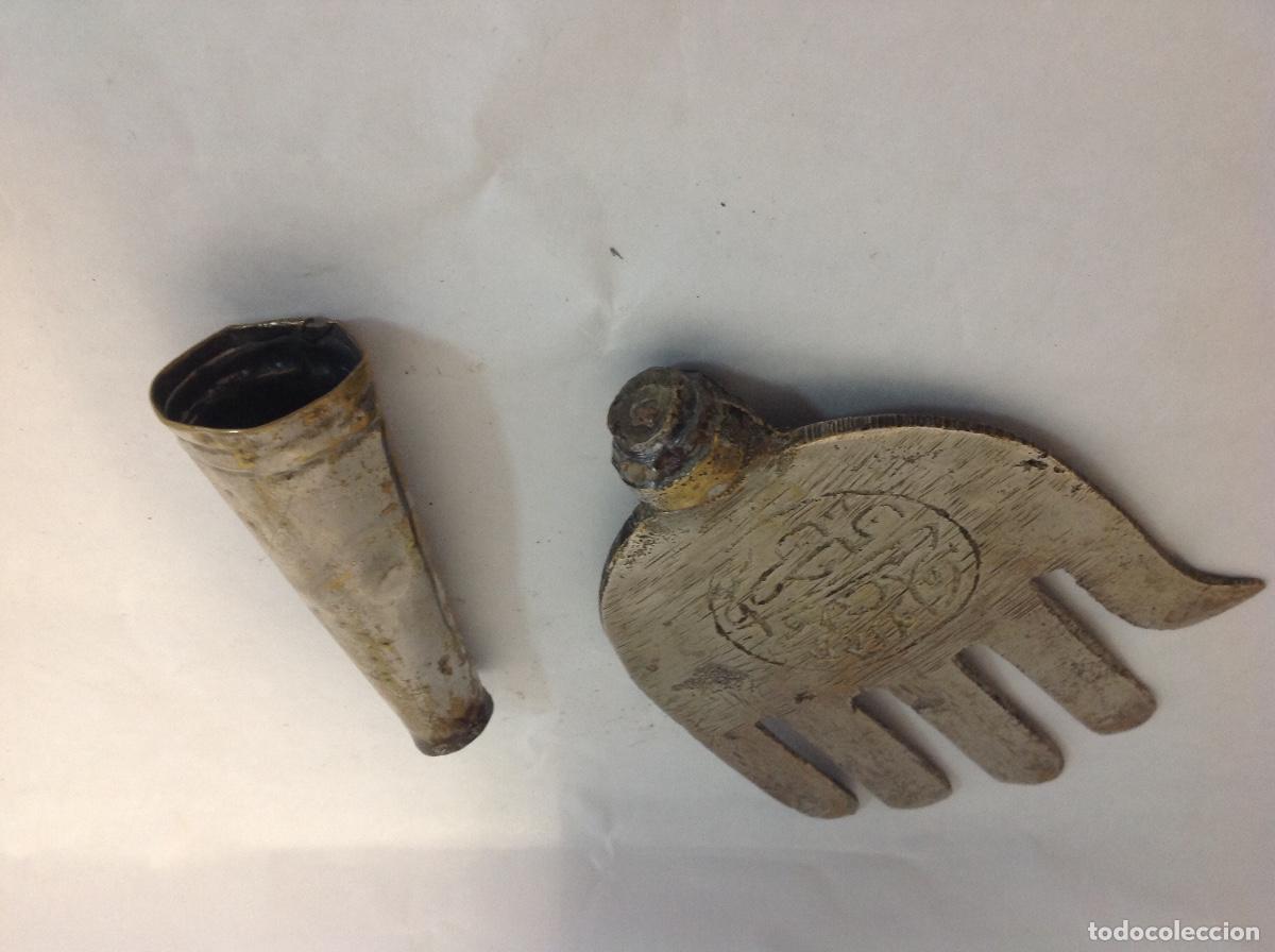 Antig&uuml;edades: Mano de F&aacute;tima de metal plateado - Foto 3