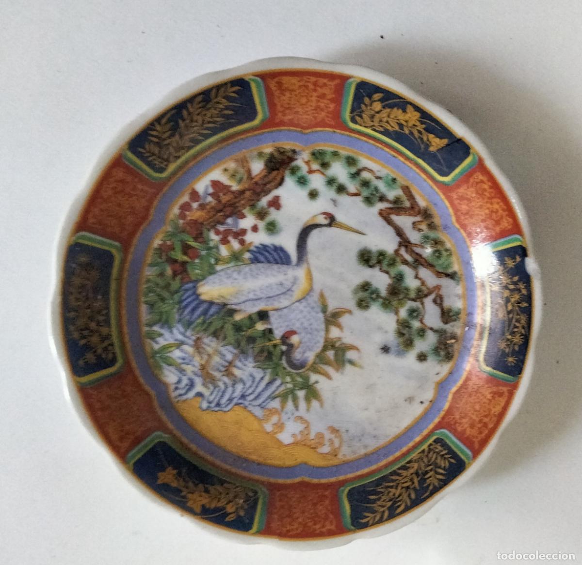 Antig&uuml;edades: Plato oriental pintado a mano - Foto 1