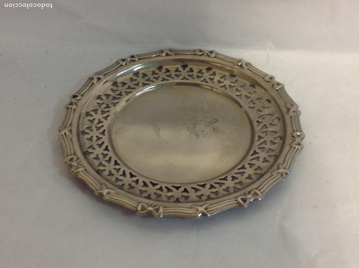 Antig&uuml;edades: Platillo ingl&eacute;s con ala calada de metal plateado - Foto 1