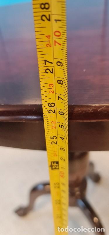 Antig&uuml;edades: Mesa auxiliar de Caoba velador - Foto 10