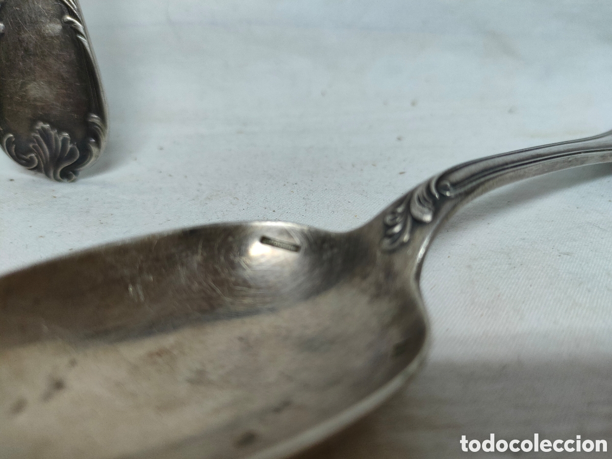 Antig&uuml;edades: DOS CUCHARAS BA&Ntilde;ADO EN PLATA .PUNZONADA . - Foto 7