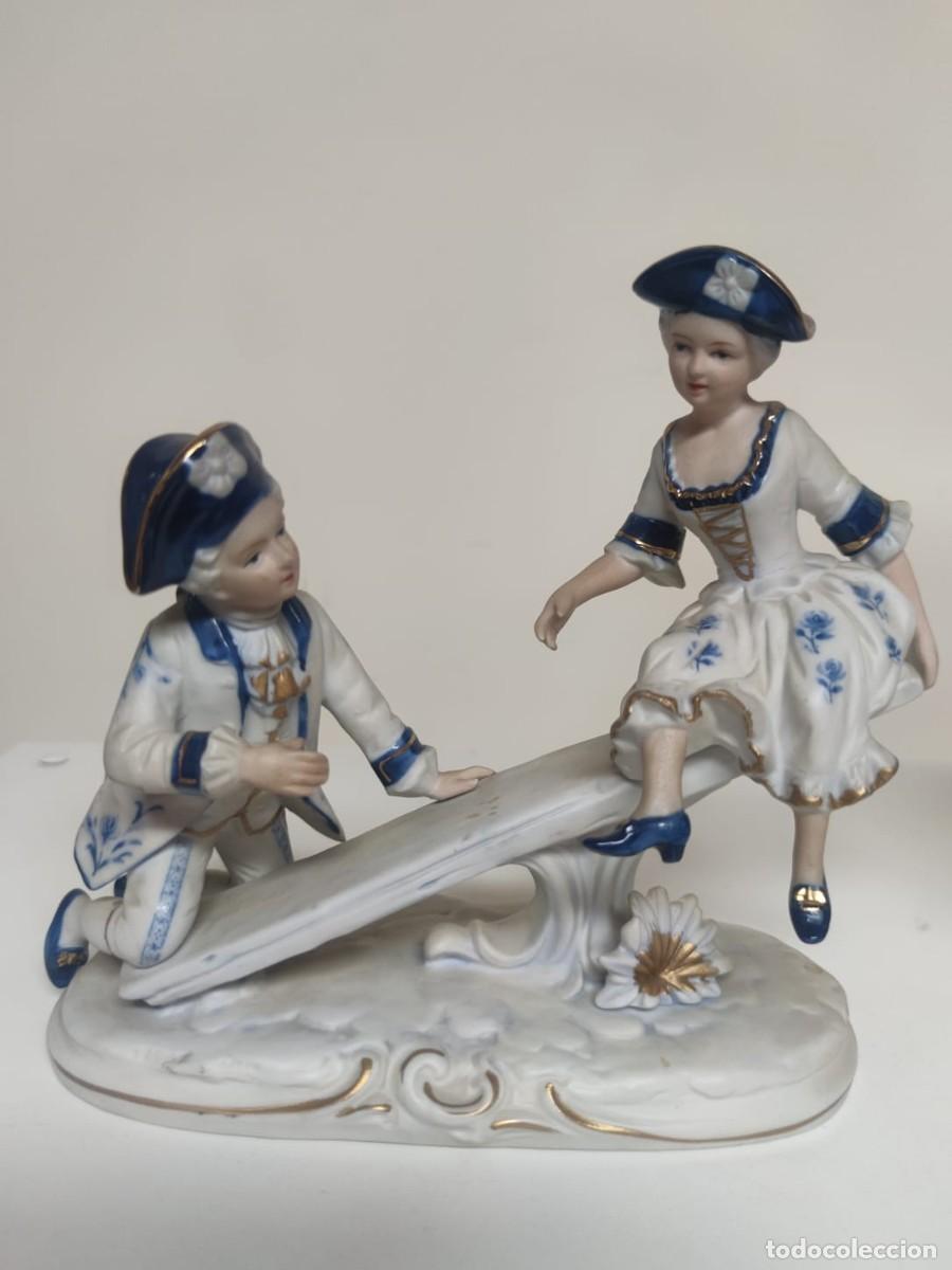 Antig&uuml;edades: FIGURA BALANC&Iacute;N PORCELANA BRIT&Aacute;NICA