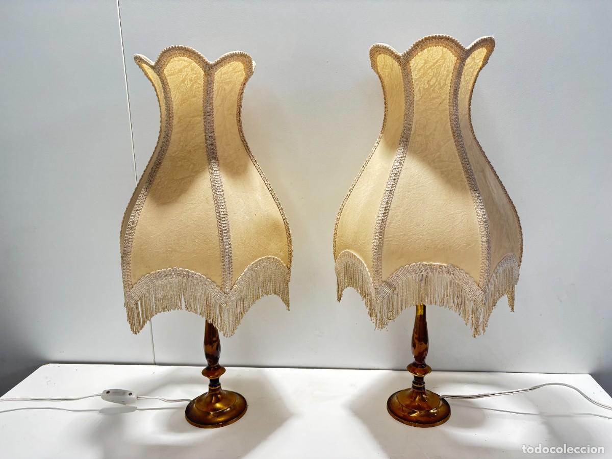 Antig&uuml;edades: LAMPARAS DE MESA VINTAGE CON TULIPA FLECOS