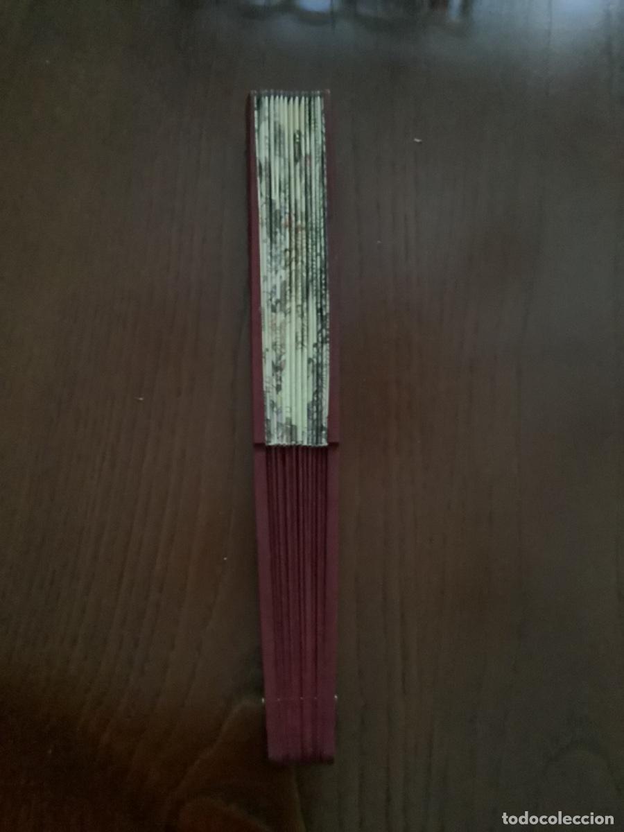 Antig&uuml;edades: Abanico chino.Varilla madera - Foto 5