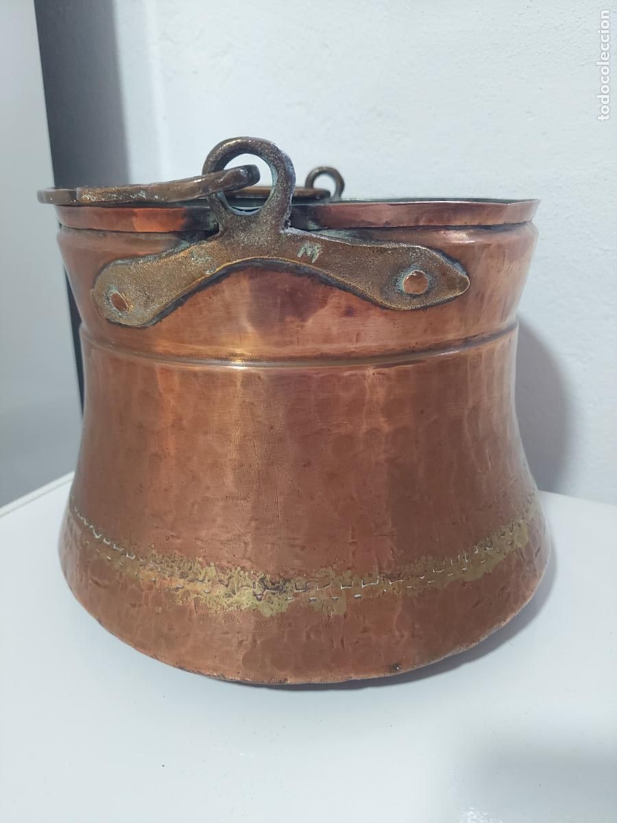 Antig&uuml;edades: Antigua olla de cobre con mango de bronce - Foto 20