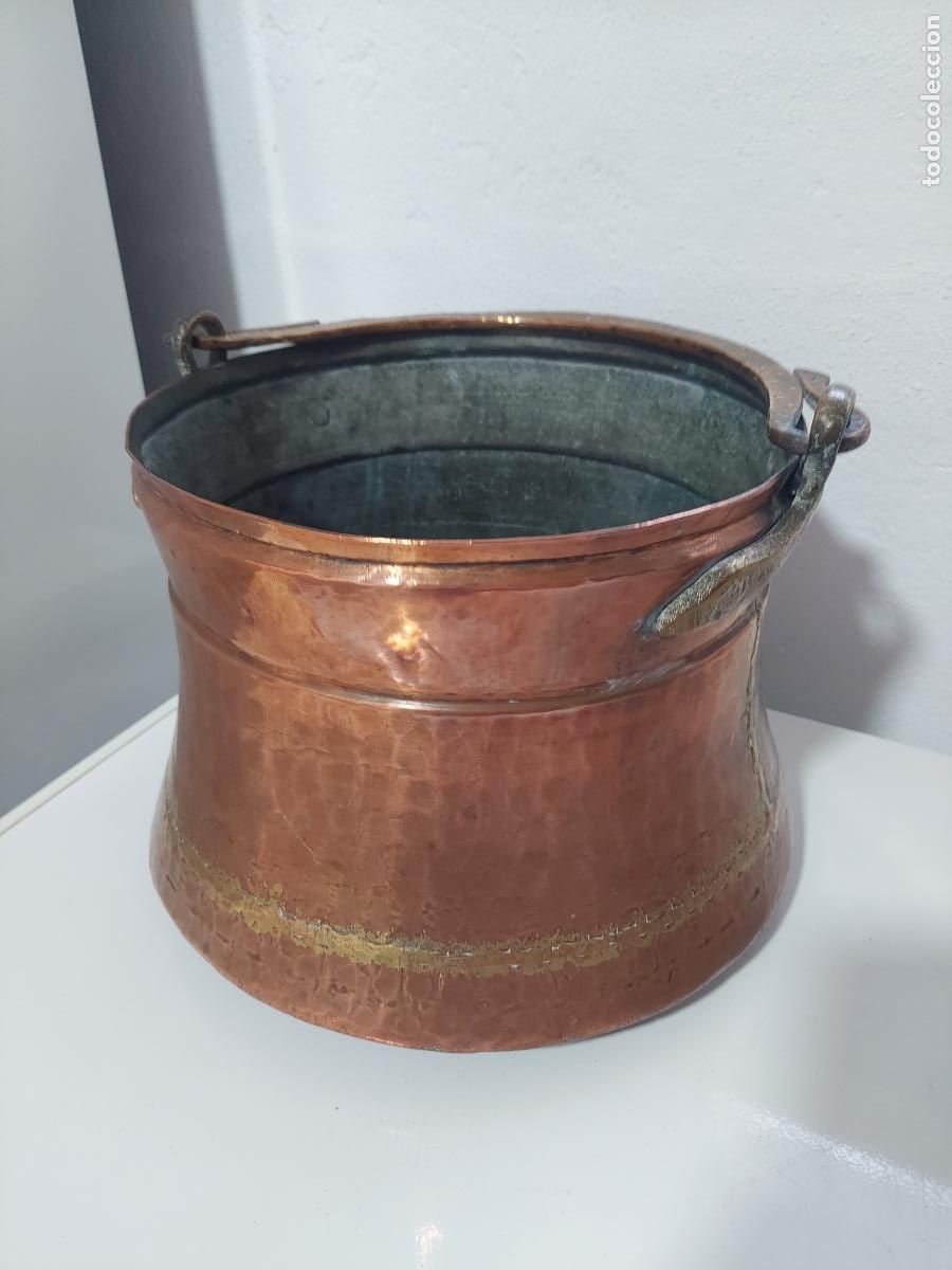 Antig&uuml;edades: Antigua olla de cobre con mango de bronce - Foto 24