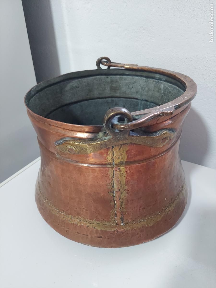 Antig&uuml;edades: Antigua olla de cobre con mango de bronce - Foto 25