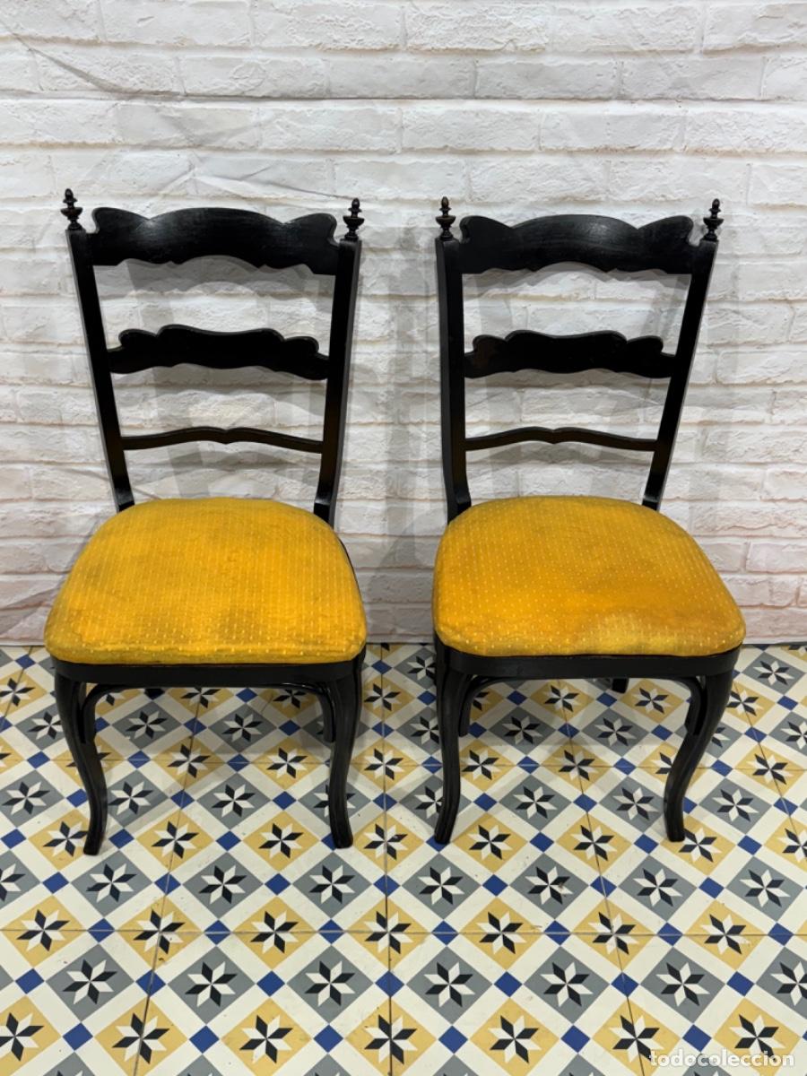 Antig&uuml;edades: PAREJA DE SILLAS VINTAGE EN MADERA - Foto 2
