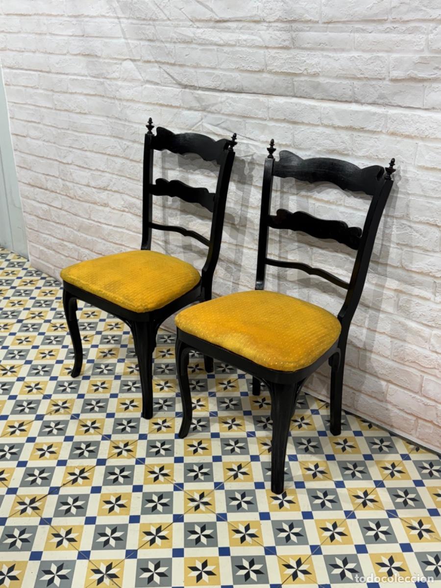 Antig&uuml;edades: PAREJA DE SILLAS VINTAGE EN MADERA - Foto 3