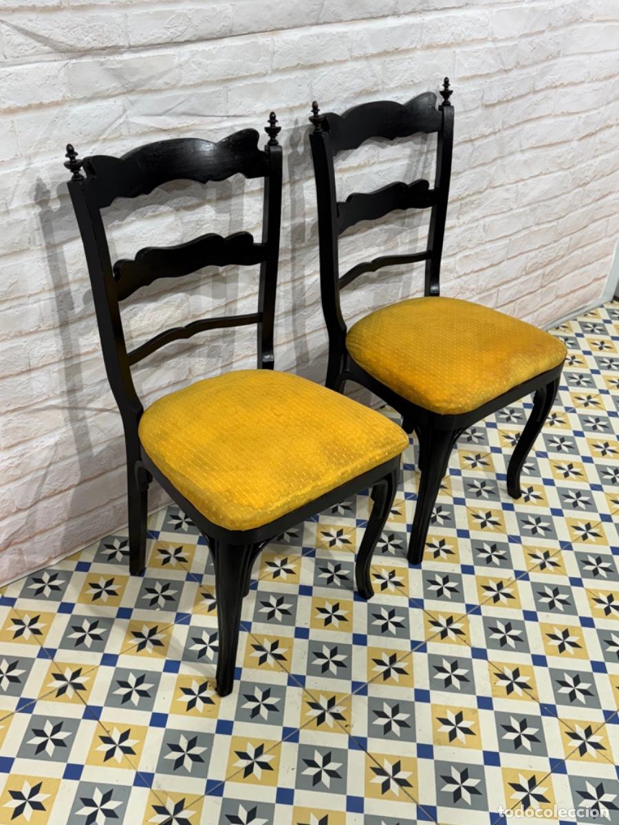 Antig&uuml;edades: PAREJA DE SILLAS VINTAGE EN MADERA - Foto 5