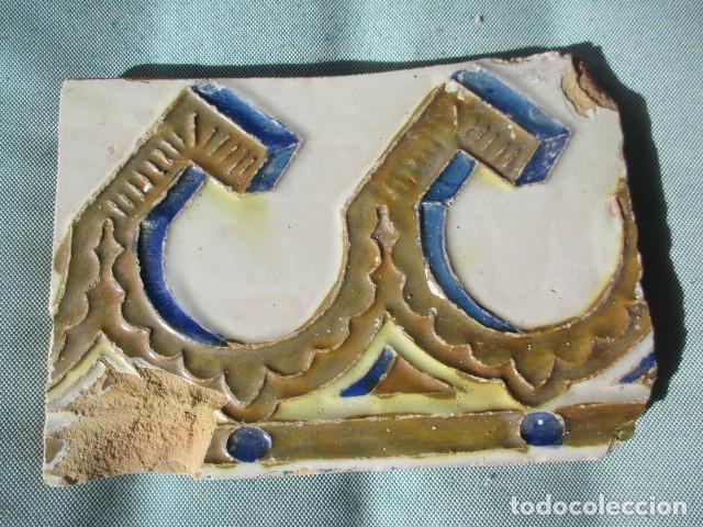 Antig&uuml;edades: azulejo antiguo de Triana - Foto 1