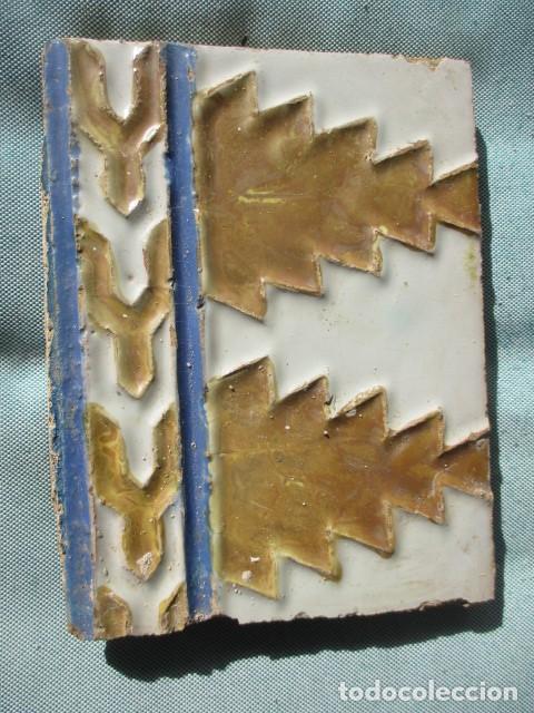 Antig&uuml;edades: azulejo antiguo de Triana - Foto 1
