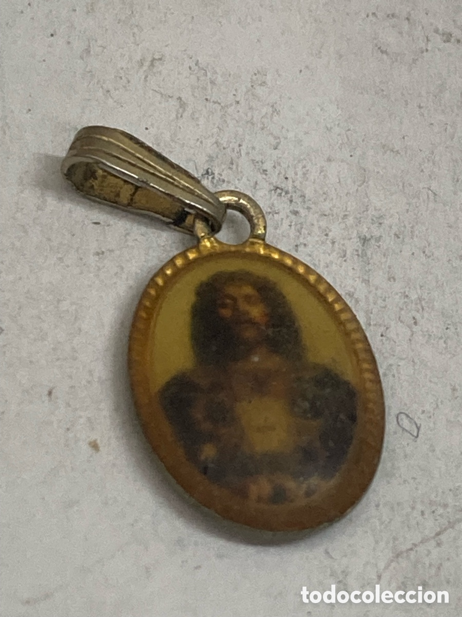 Antig&uuml;edades: Colgante de metal religioso C366 - Foto 1
