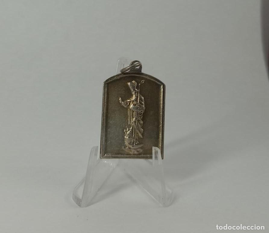 Antig&uuml;edades: Medalla religiosa Obispo. M033 - Foto 1
