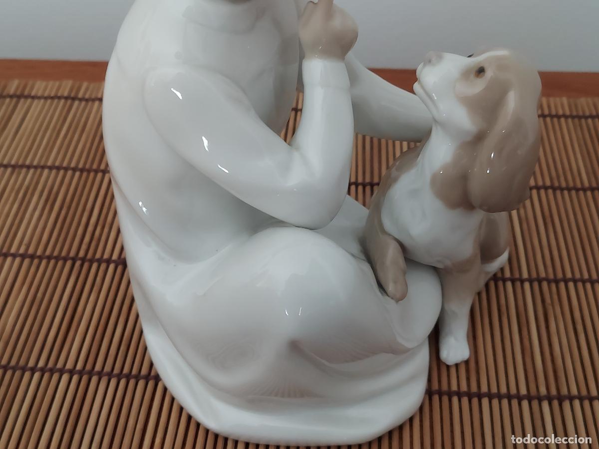 Antig&uuml;edades: Porcelana Lladr&oacute; ni&ntilde;o con perro - Foto 5