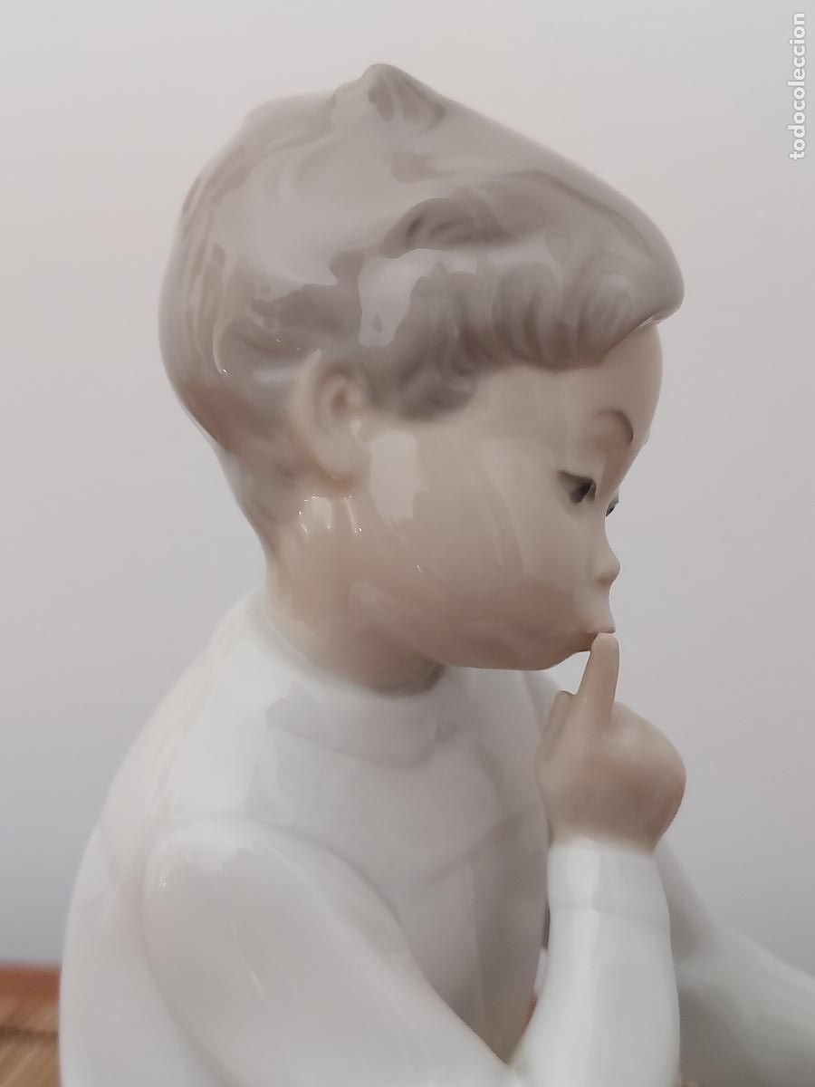 Antig&uuml;edades: Porcelana Lladr&oacute; ni&ntilde;o con perro - Foto 6
