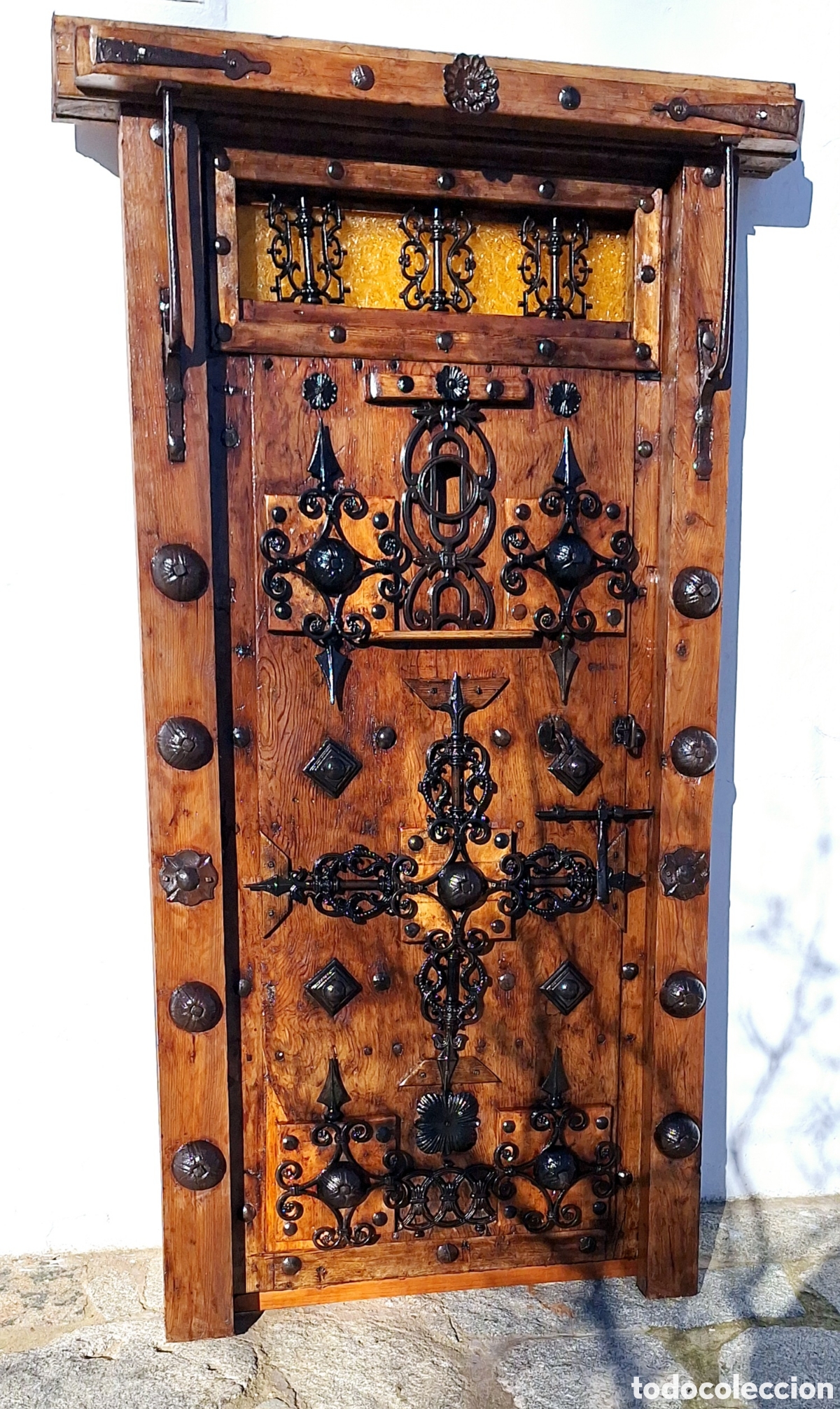 Antig&uuml;edades: Puerta antig&uuml;a de madera y forja - Foto 3