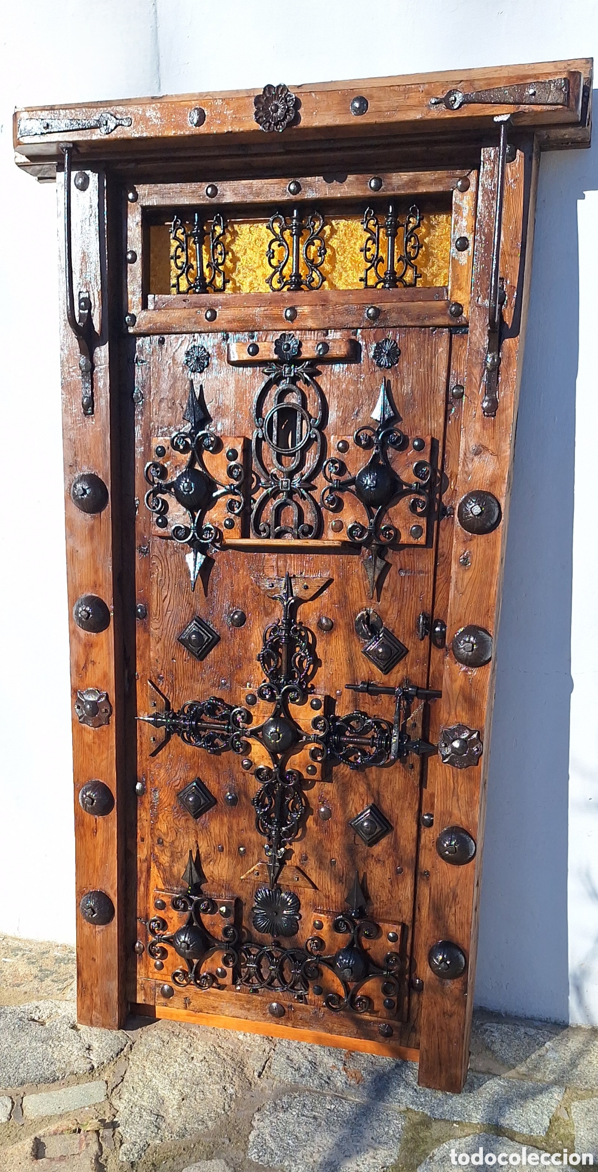 Antig&uuml;edades: Puerta antig&uuml;a de madera y forja - Foto 1