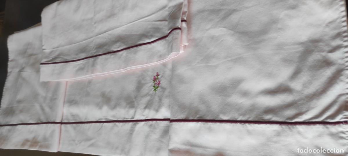 Antig&uuml;edades: SABANA CON FUNDA, ROSA DE ALGODON Y FIBRA, - Foto 1