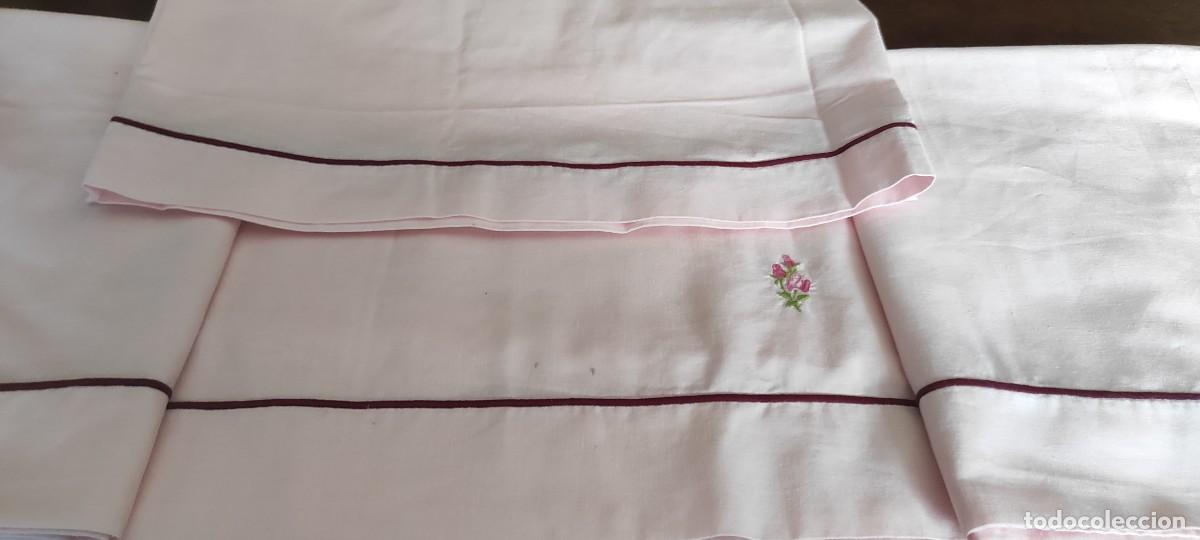 Antig&uuml;edades: SABANA CON FUNDA, ROSA DE ALGODON Y FIBRA, - Foto 2