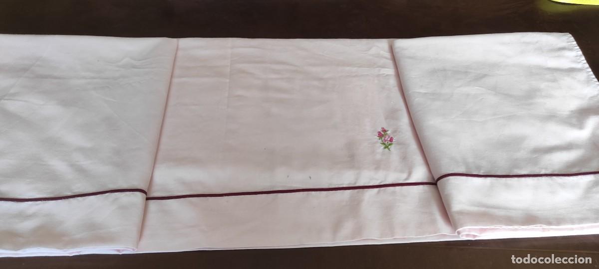 Antig&uuml;edades: SABANA CON FUNDA, ROSA DE ALGODON Y FIBRA, - Foto 3
