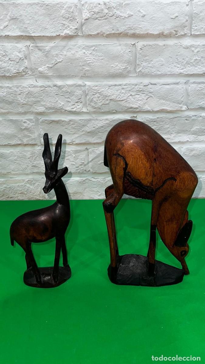 Antig&uuml;edades: Pareja de animales de madera - Foto 7