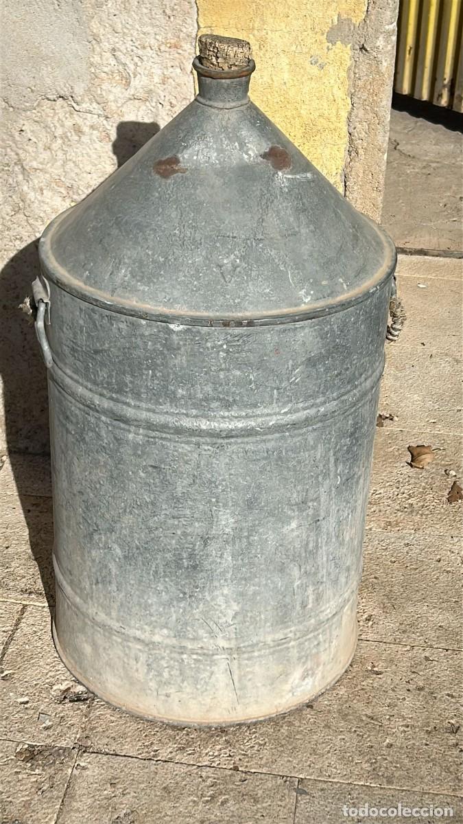 Antiques: CANTARA O ZAFRA DE HOJALATA ANTIGUA PARA LECHE, AGUA O ACEITE DE 73 CMS. DE ALTO 39 CMS. DE DIAMETRO